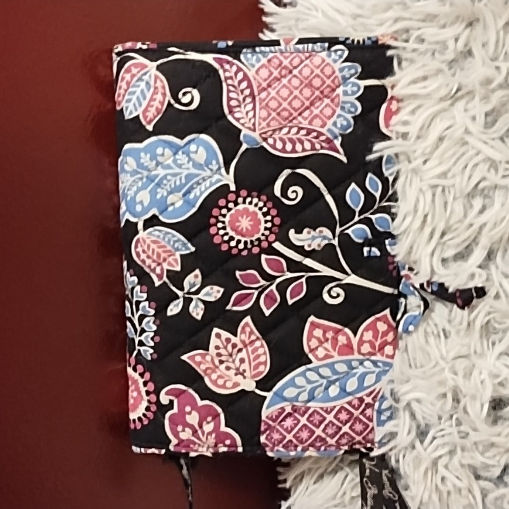 Vera Bradley make- up case - Picture 3 of 5